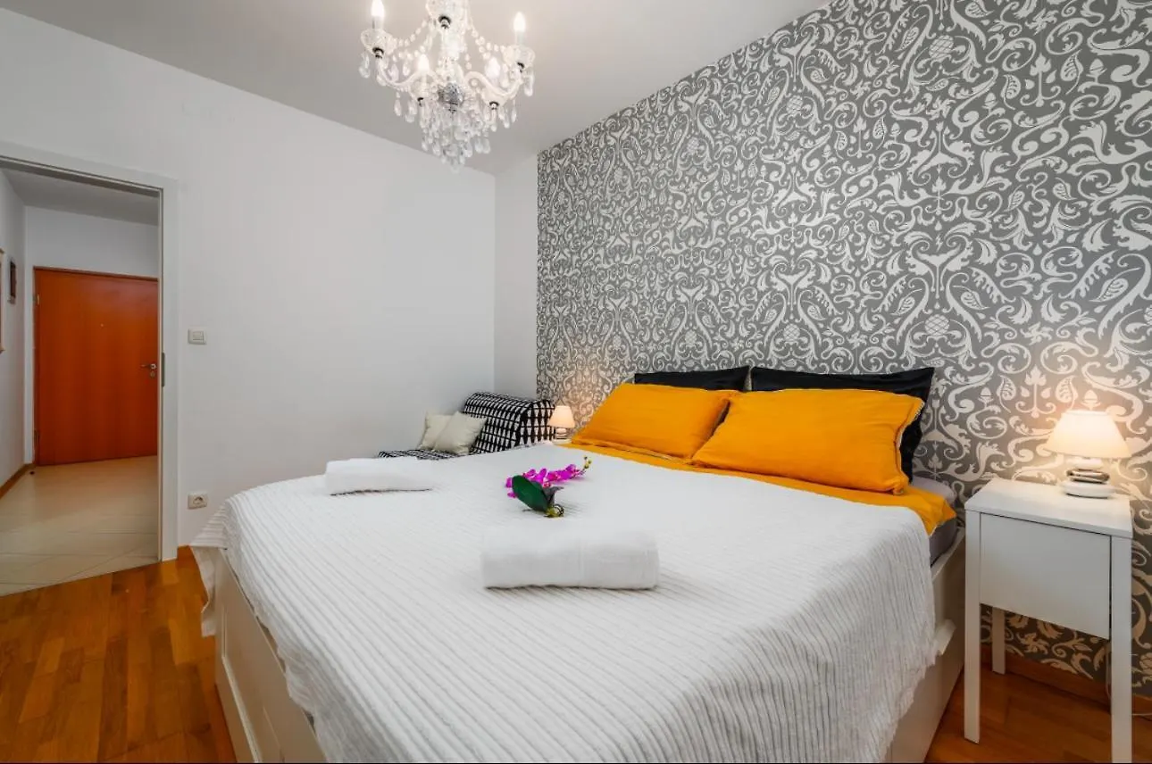 Aureo Apartment Pula Center Croacia